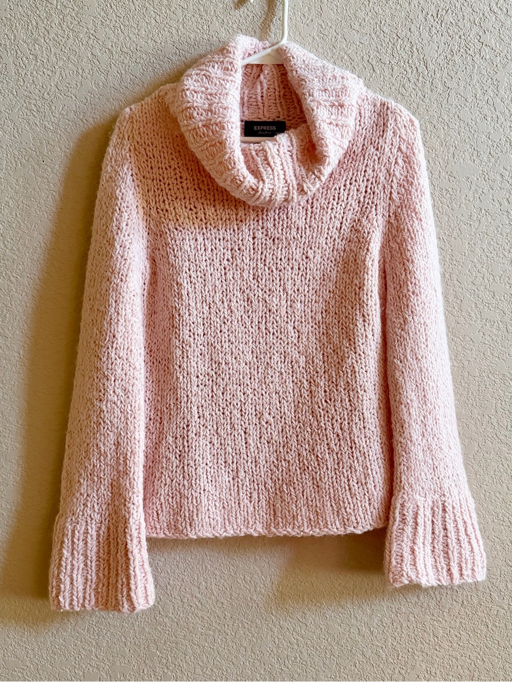 Express Handknit Pink Chunky Cowl Neck Sweater Womens Medium Cozy Soft Textured